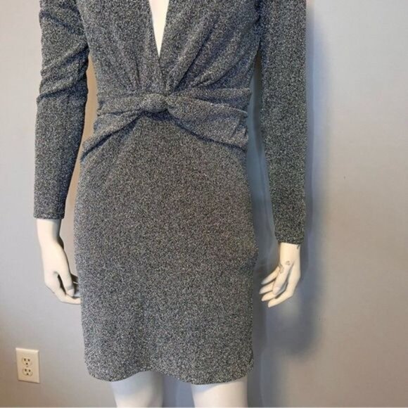 NWT Zara Mini Silver Dress With Metallic Thread Bloggers Favorite Size L - Picture 7 of 11